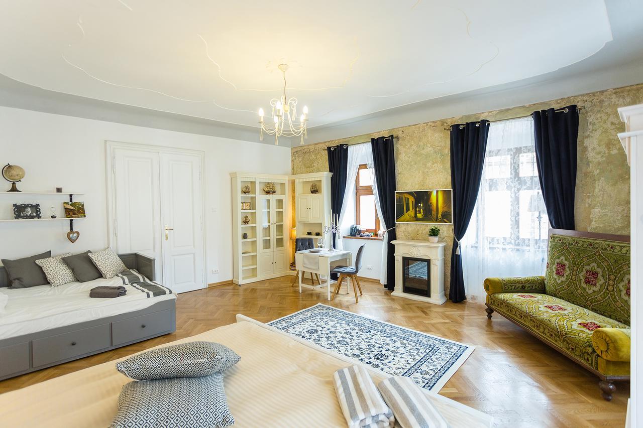 Crown Jewels Centre Sibiu Apartment Exterior photo
